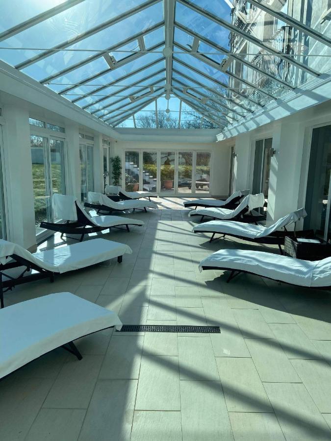 Towers Hotel & Spa Swansea Bagian luar foto
